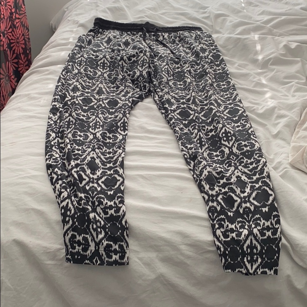 Light weight Patterned Pants (with pockets)